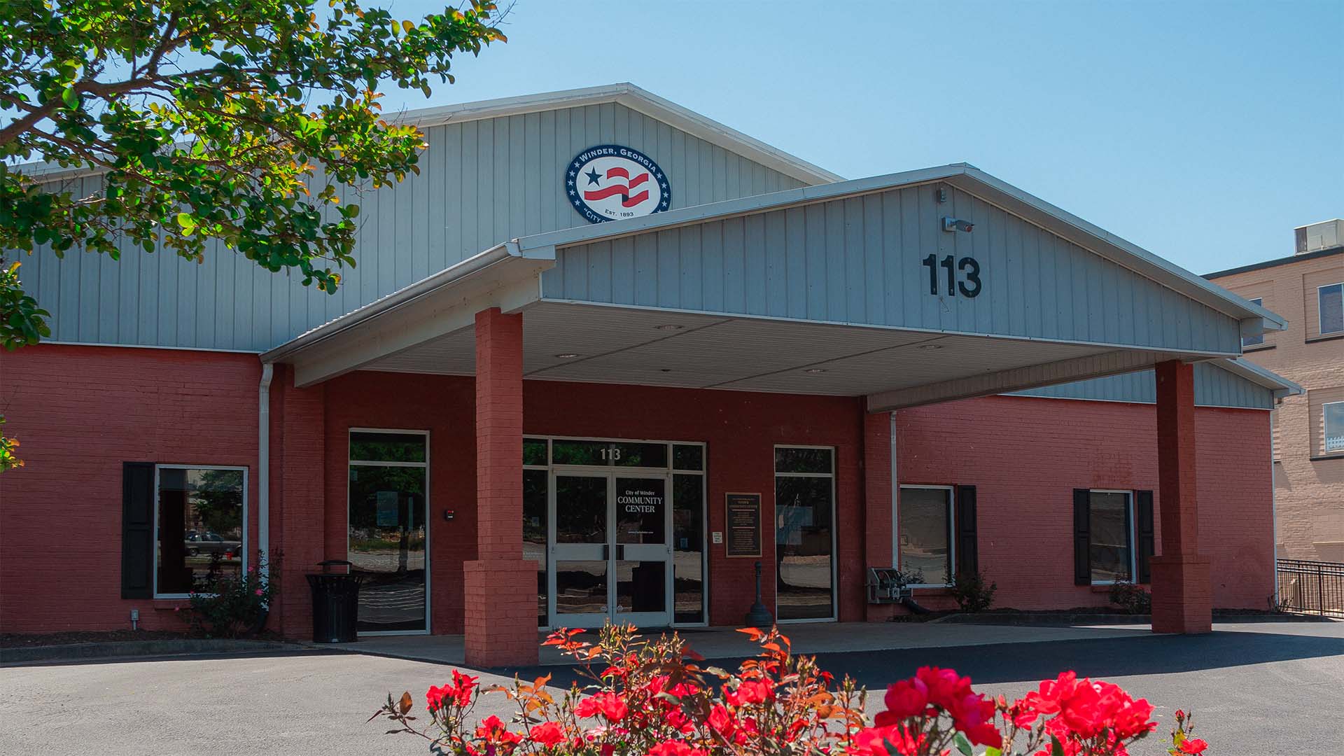 Community Center 4K web