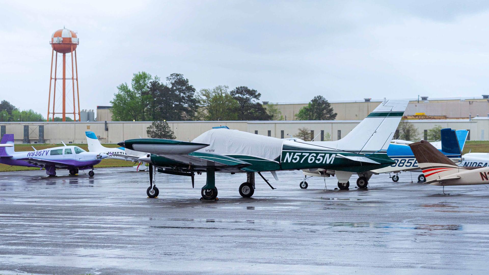 barrow county airport planes